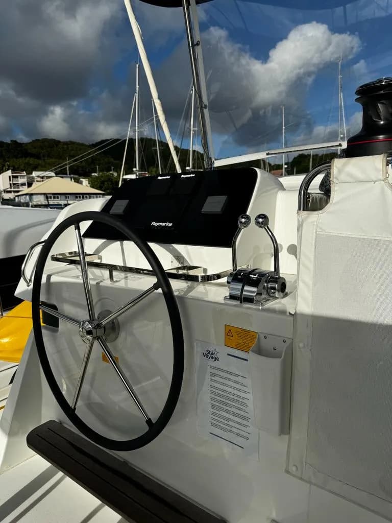 Lagoon 42 STAR VI boat image