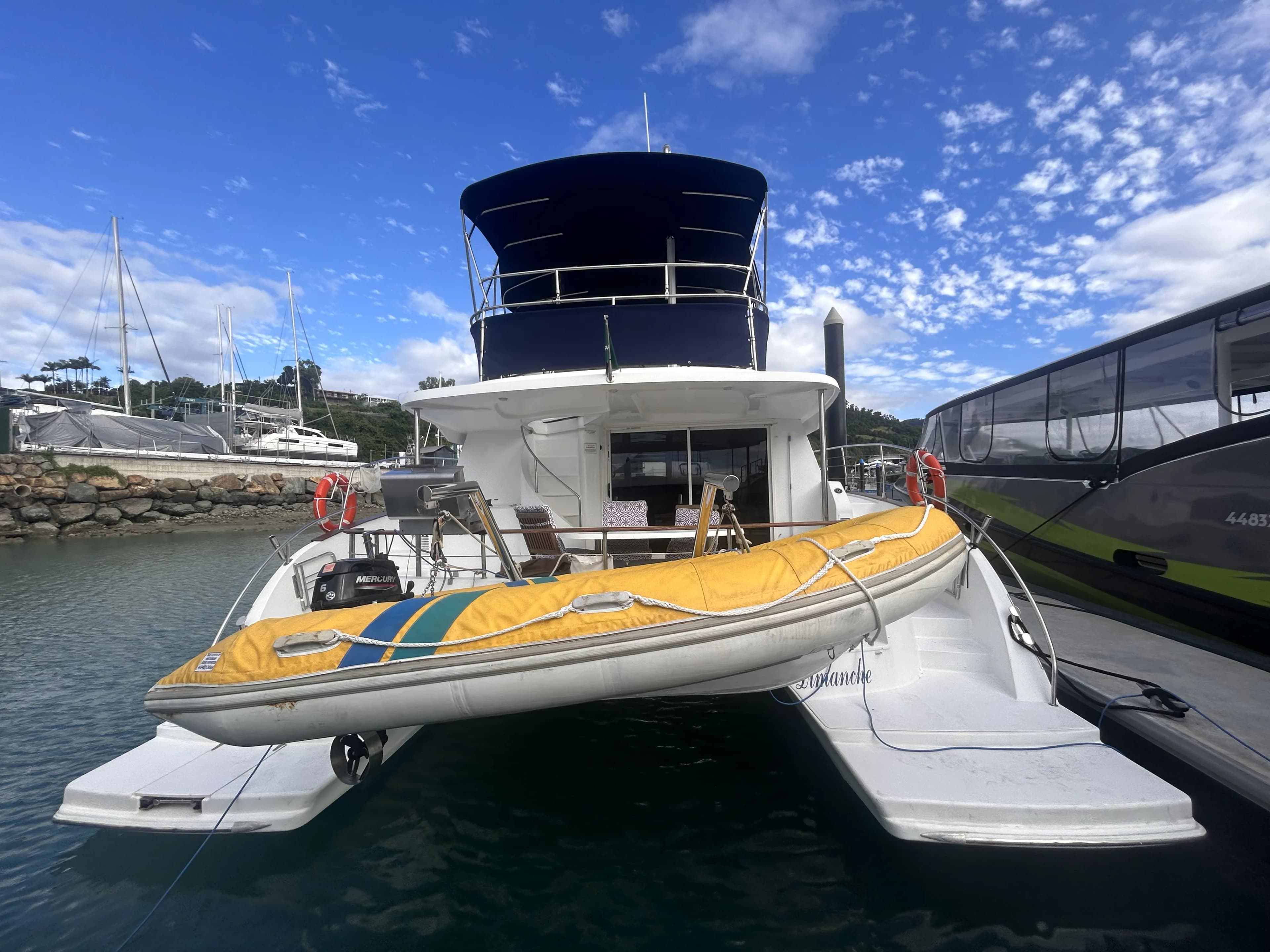 Cumberland 46 - 4 cab. DIMANCHE  boat image